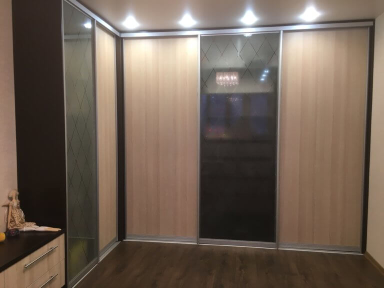 Угловой шкаф Мурманск